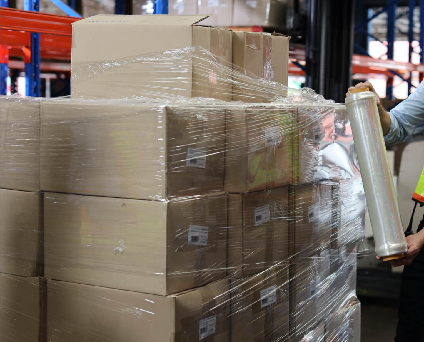 एक कंटेनर के लिए कितनी स्ट्रेच फिल्म की आवश्यकता होती है?